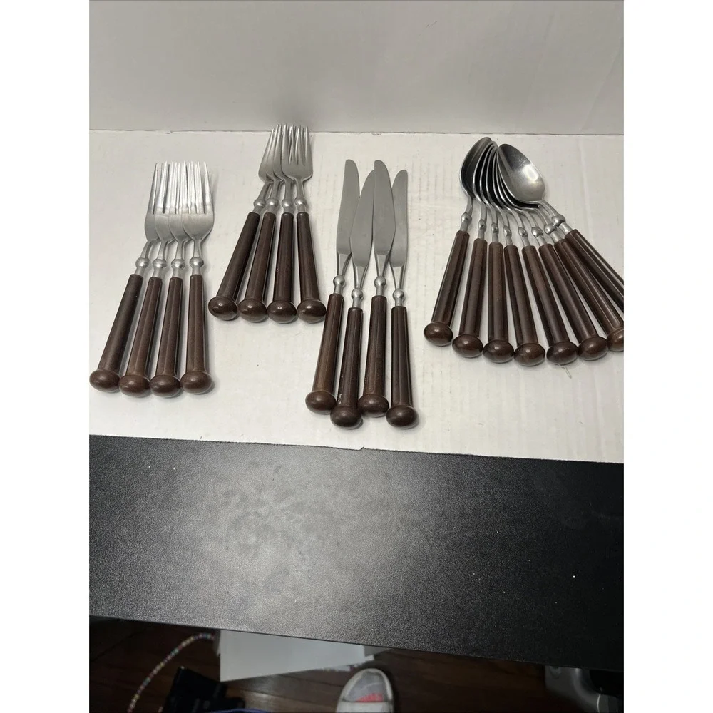 Oxford Hall Stainless Japan Brown Handles Flatware 20 Piece Replacement Set